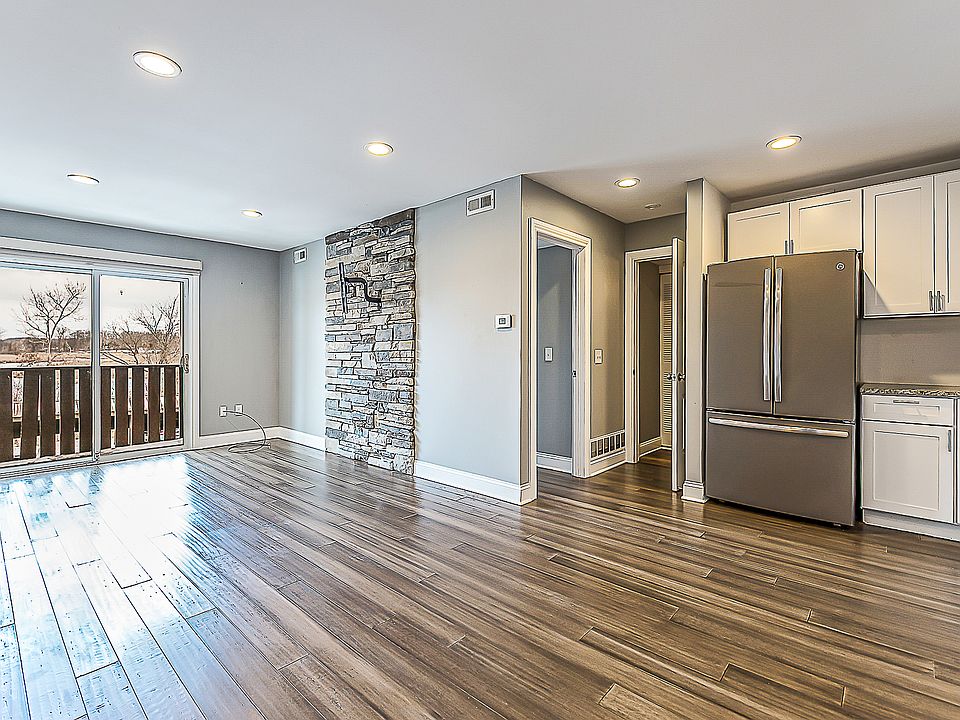 1st image of 8723 Meadowbrook Dr APT 8