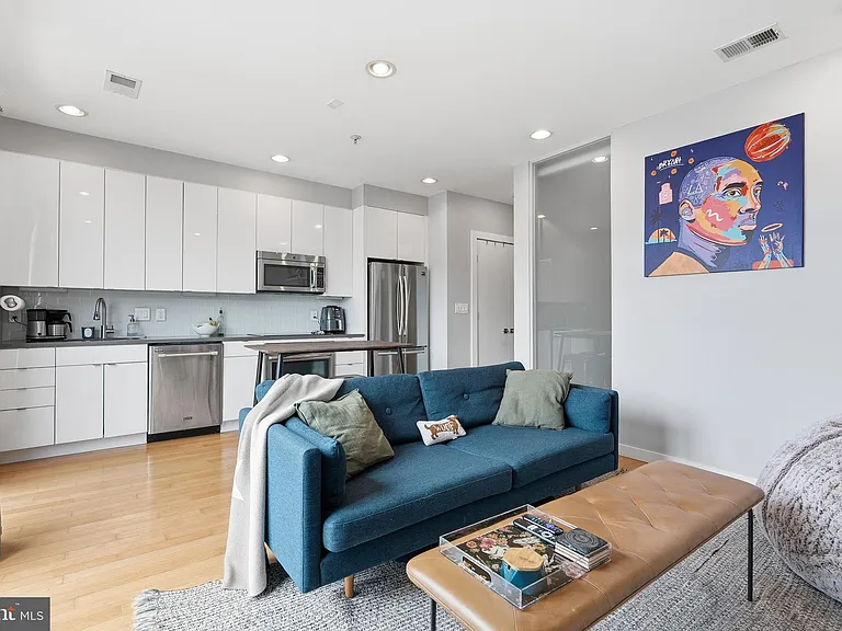 435 R St NW #404 — Photo 21