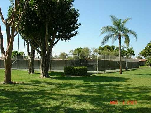 3rd image of 5510 Lakewood Cir N APT 514