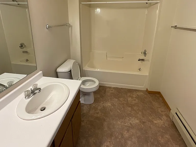 Elkay Lane Apartments — Photo 13