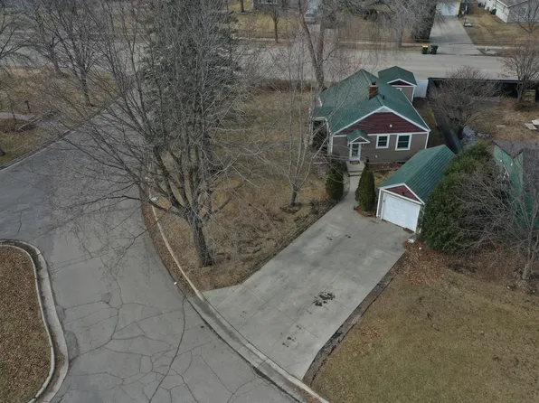 1034 Hill Rd, Willmar, MN 56201