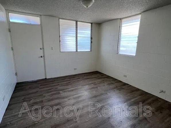 94-177 Leokane St #103, Waipahu, HI 96797