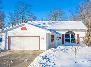 2410 Creek Rd, West Bend, WI 53090