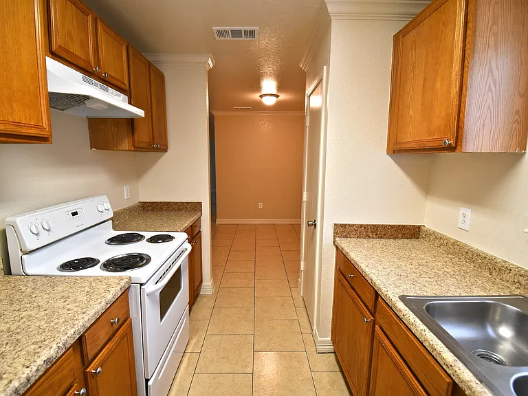 3626 Cranford Ave — Photo 4