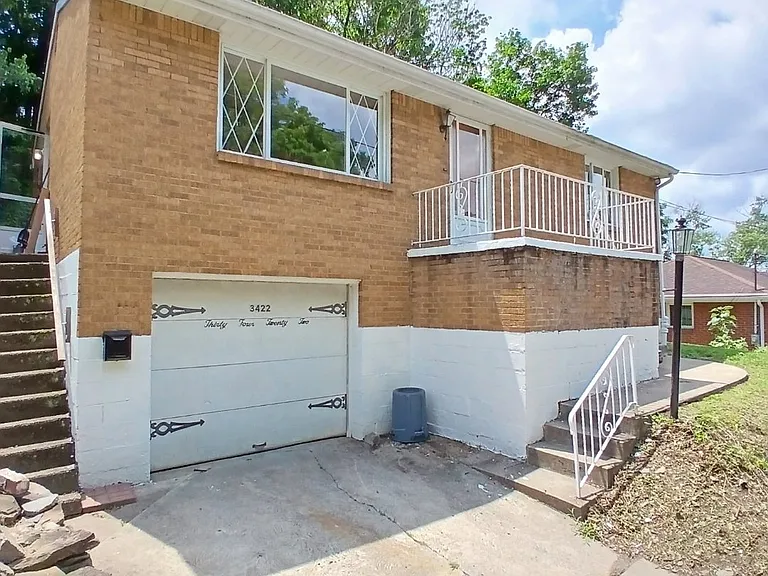 3422 Steele St — Photo 2