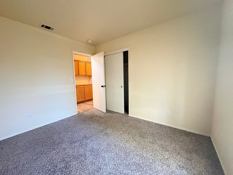 1244 Ivywood Dr — Photo 10