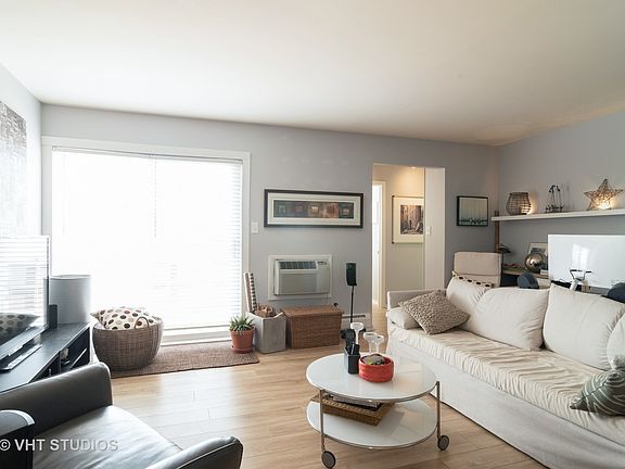 2nd image of 7610 W Grand Ave APT 2G
