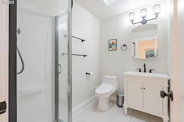 313 W 17th St — Photo 10