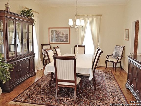 5th image of 1800 Parkroad 4 S