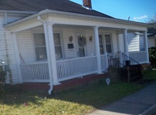 703 Redford St, Farmville, VA 23901