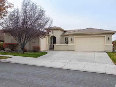 6175 Axis Dr, Sparks, NV, 89436