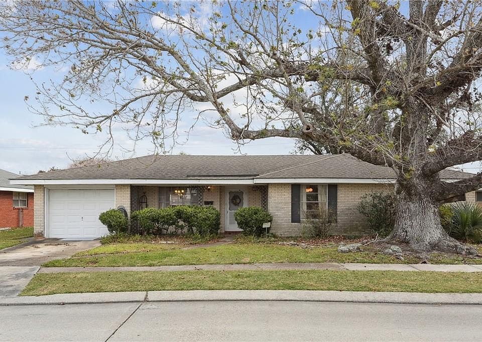 1st image of 1037 Maplewood Dr