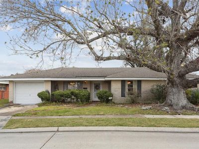 1037 Maplewood Dr, Harvey, LA, 70058