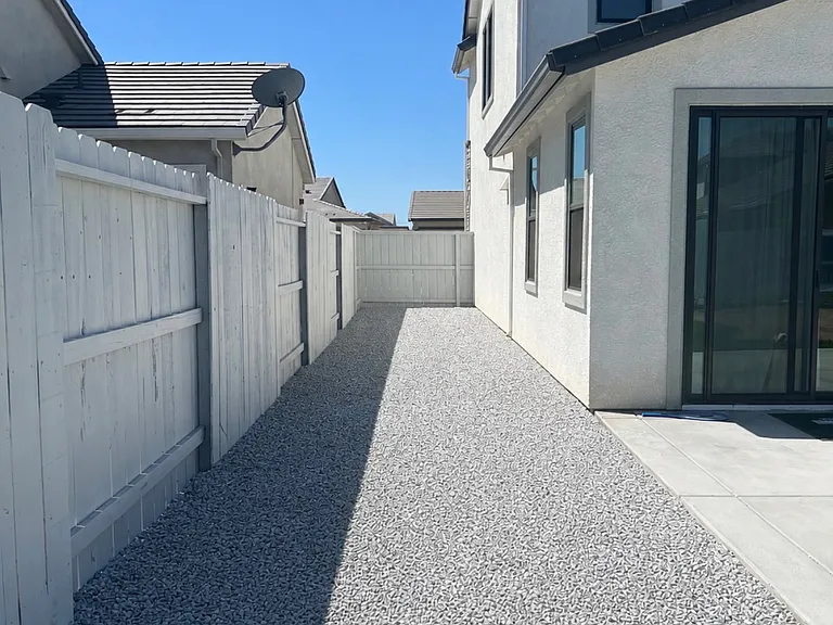 Radiance Ln — Photo 63