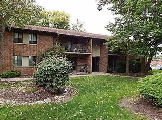 101 1st Ave APT 9, Bedford, OH 44146