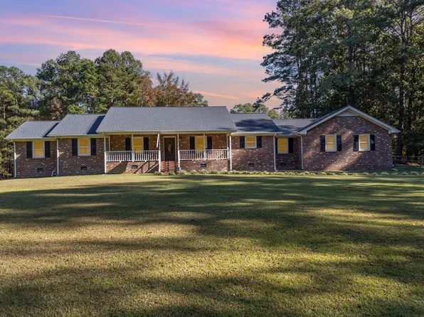 193 Camelia Rd, Benson, NC 27504