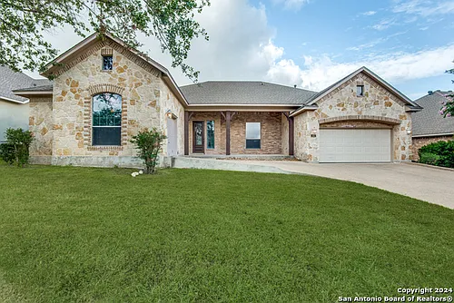 110 Evans Oak Ln Photo 1