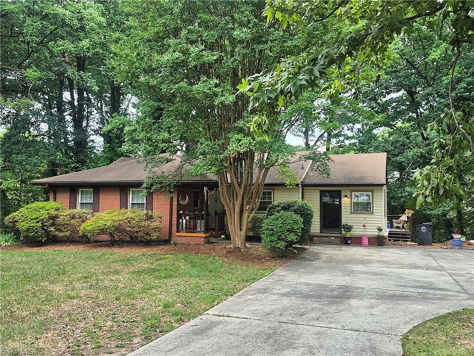 1st image of 3105 Branchwood Dr