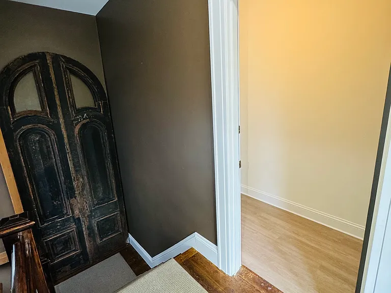 52 Howard Ave #2 — Photo 3