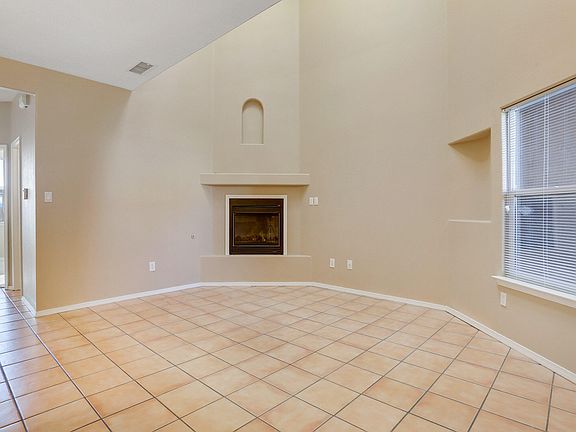 3rd image of 4616 Holiday Breeze Pl NE