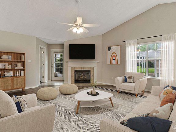 3rd image of 216 Mirabelle Cir