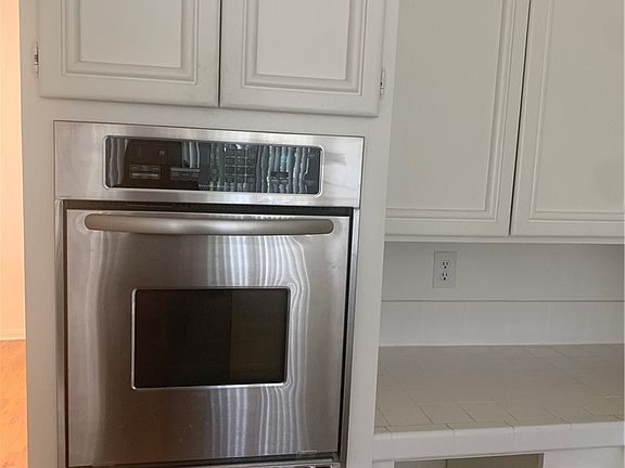 3rd image of 24624 Brighton Dr