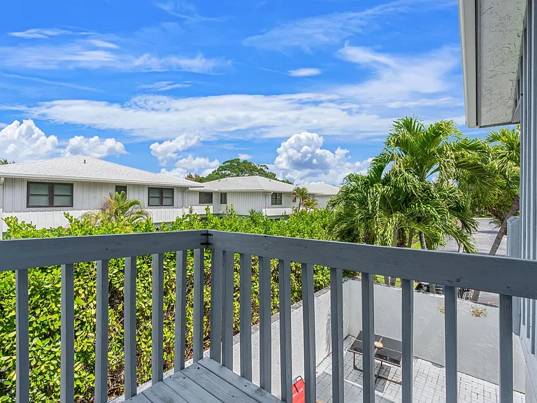 2956 Florida Blvd — Photo 29