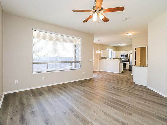 5th image of 9018 E Glade Ave
