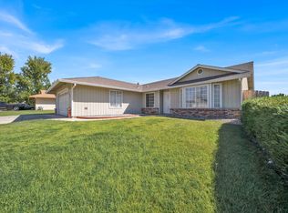 2905 Tropicana Ct, Redding, CA 96003