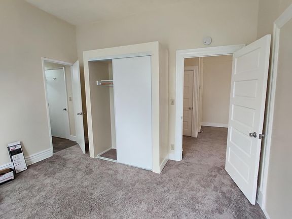 3rd image of 1497 N Raymond Ave #A