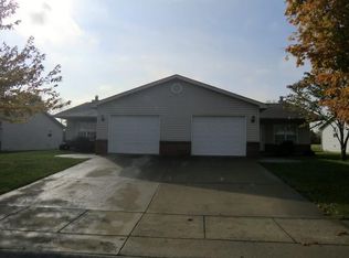 122 Autumn Pine Dr #122, Fairview Heights, IL 62208