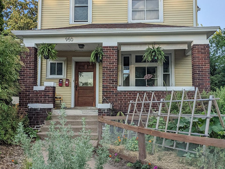 1st image of 950 Cromwell Ave APT 1
