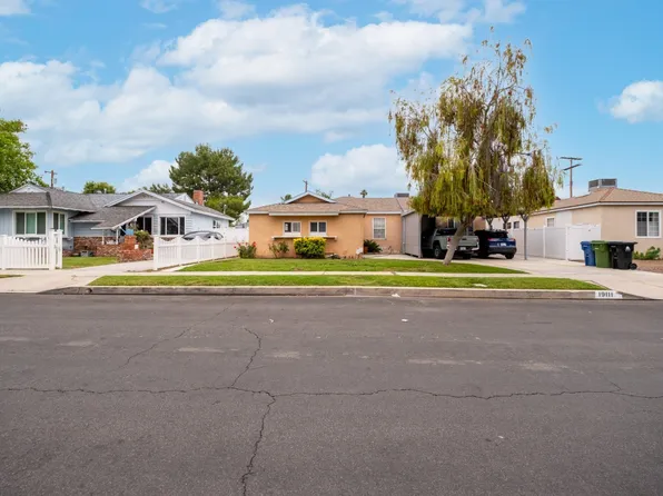 19111 Erwin St #B, Reseda, CA 91335
