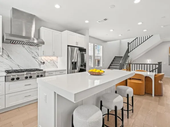 16205 Macy Ln, San Diego, CA 92127