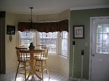 5th image of 8702 New Castle Ct