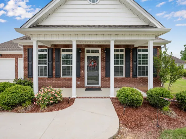 89 W Heritage Dr, Chickamauga, GA 30707