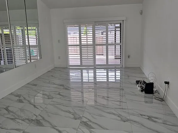 2302 N 37th Ave, Hollywood, FL 33021