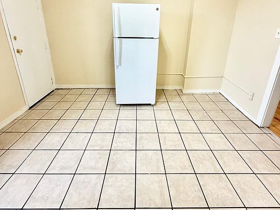 2nd image of 33 Dickerman St #4