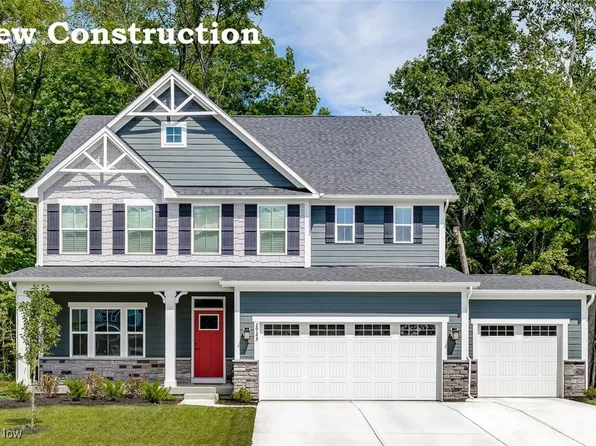 321 Hidden Feather Dr, Chardon, OH 44024
