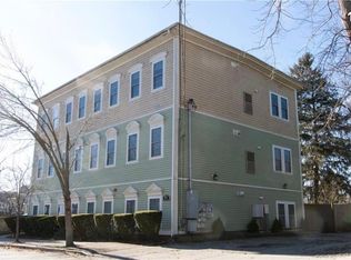 31 Commercial St UNIT B, Cranston, RI 02905