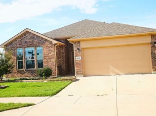 1048 Madelia Ave, Fort Worth, TX 76177