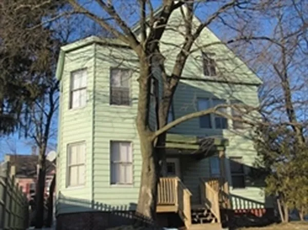 276 Highland St #3 — Photo 2