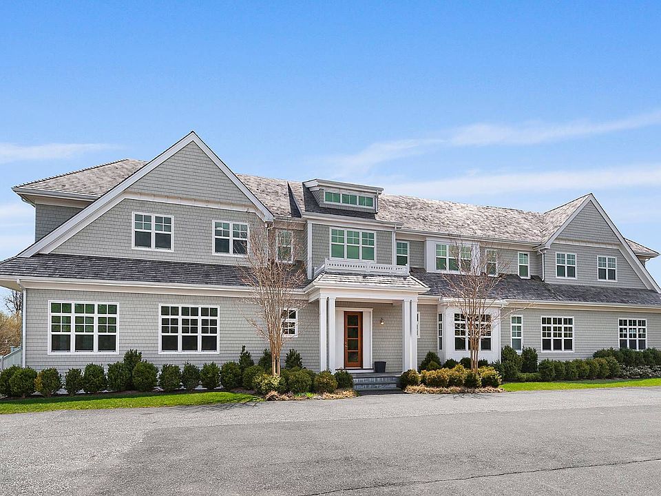 1st image of 127 Greenleaf Ln