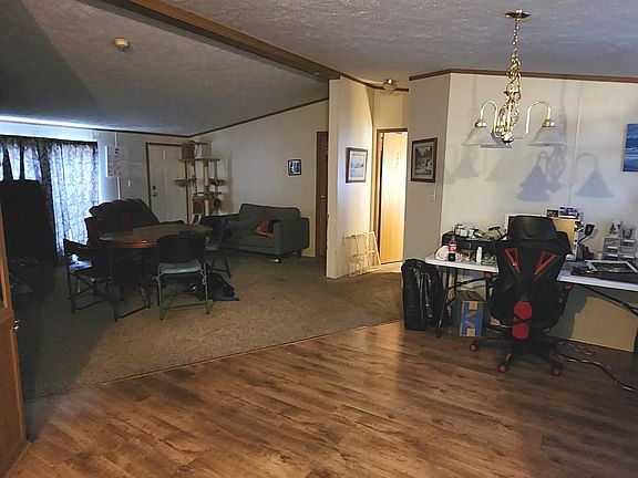 3rd image of 344 Cameo Dr