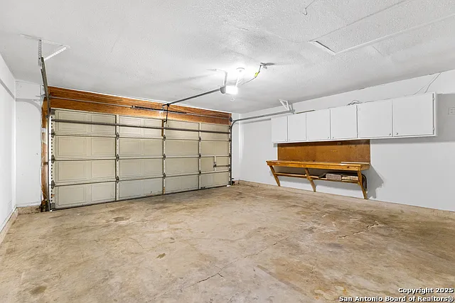 6726 Country Field Dr — Photo 21