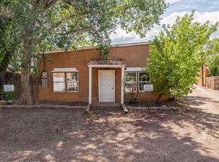 307 Pino Rd, Santa Fe, NM 87505
