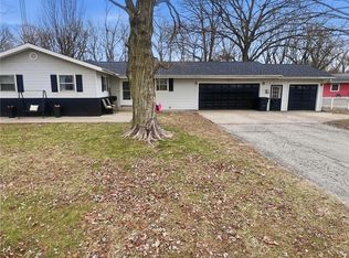 404 N Clark St, Greenup, IL