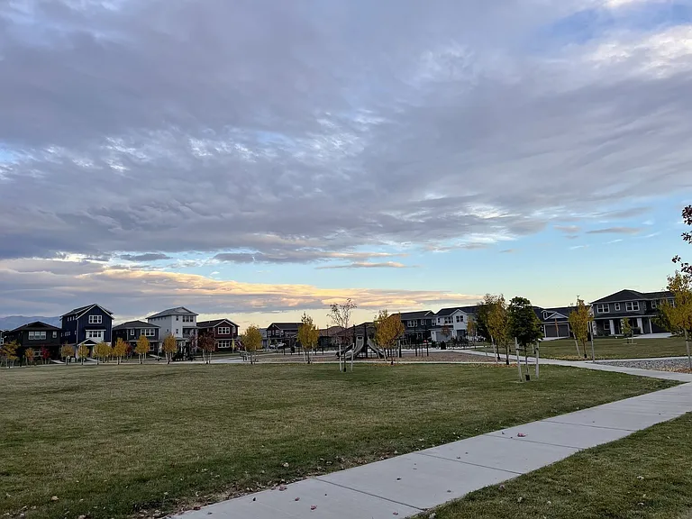 1708 Deadwood Loop — Photo 36
