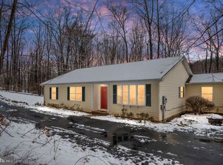 6071 Pilgrims Rest Rd, Broad Run, VA 20137