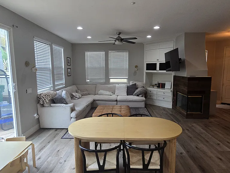 16458 Snowbells Ln — Photo 4